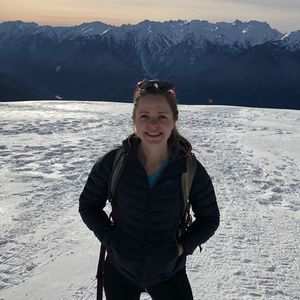 Meet your Posher, Adrienne